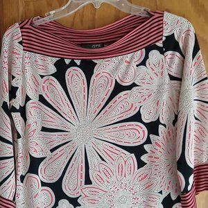 Q.T.B.WOMENS TOP SIZE S